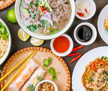 12 เมนูอาหารเวียดนามน่าสั่งมากิน ใครไปเวียดนามต้องห้ามพลาด!